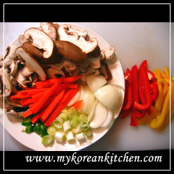 ingredients for royal rice cake after cutting