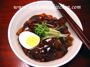 Jajangmyun in the bowl