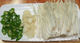 Pork Belly BBQ (Samgyeopsal Gui) mushrooms