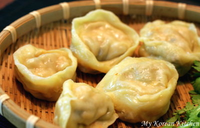Steamed Kimchi Dumplings (Jjin Kimchi Mandu in Korean)3
