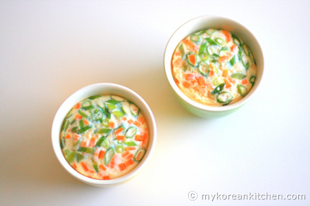 Simple Steamed Eggs (Gyeran Jjim)2