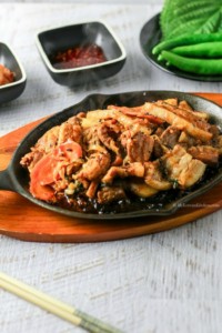 Jeyuk Bokkeum Korean Spicy Pork Stir Fry My Korean Kitchen