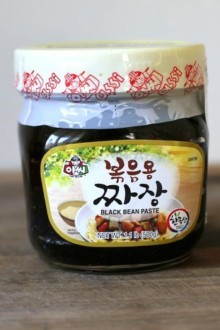 Essential Korean Cooking Ingredients: Korean Black Bean Paste (Chunjang) | MyKoreanKitchen.com