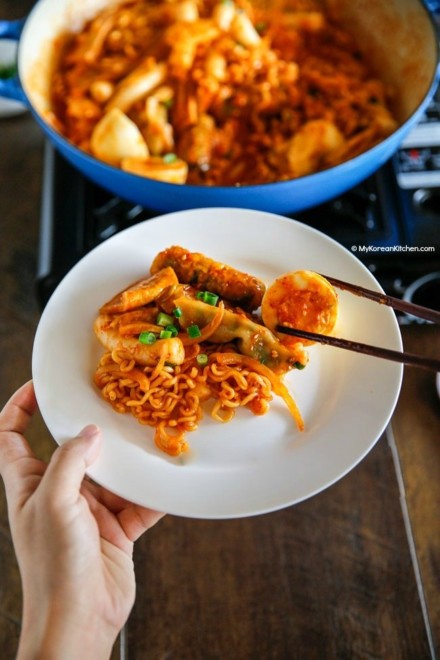 Rabokki - Ramen + Tteokbokki - My Korean Kitchen