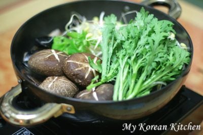 Korean Seafood Hot Pot (Haemul Jeongol) | MyKoreanKitchen.com