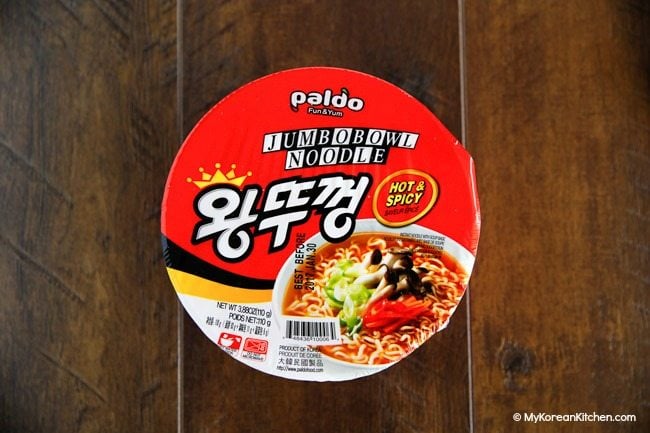 Korean instant cup noodles - Jumbo bowl noodles