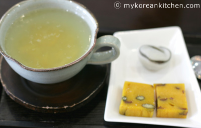 Ddeok (Korean Rice Cake) Cafe - Jilsiru 14