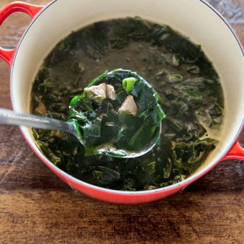 Korean Seaweed Soup (Miyeok Guk) - My 