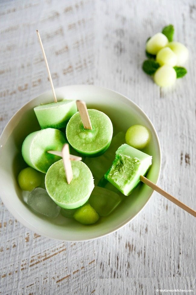 Homemade Melona Bar (Honeydew Melon Ice Pops) | MyKoreanKitchen.com
