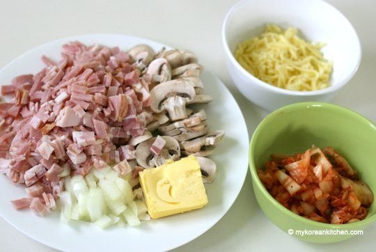 Kimchi Bacon Spaghetti Ingredients