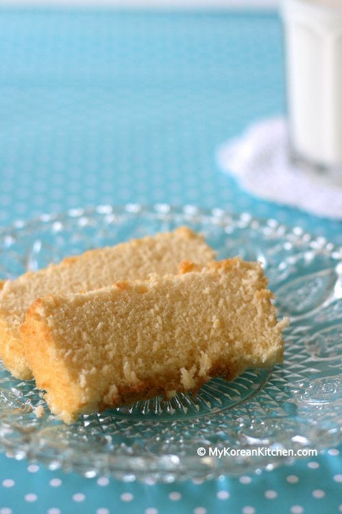 Beksul Castella Mix (Sweet Honey Sponge Cake - Pre mix version) sliced