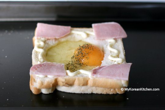 Egg in a basket (simple version before toasting)