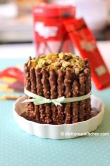 Celebrate "Pepero Day" with super easy and simple Pepero cake | MyKoreanKitchen.com