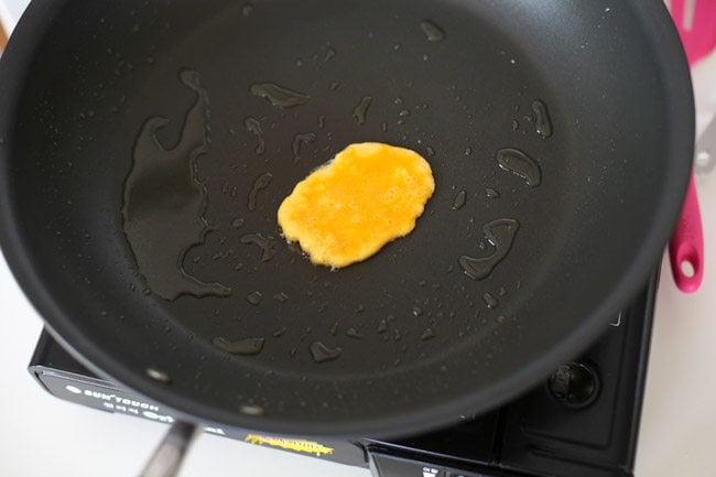 Pan frying egg yolk