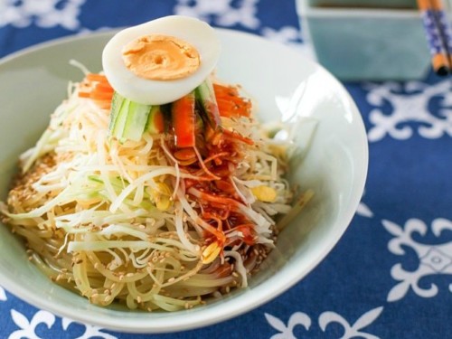 Jjolmyeon (Korean Spicy Chewy Noodles) - My Korean Kitchen