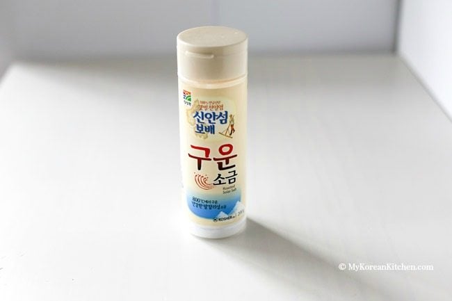 https://mykoreankitchen.com/wp-content/uploads/2015/07/3.-Korean-fine-salt.jpg