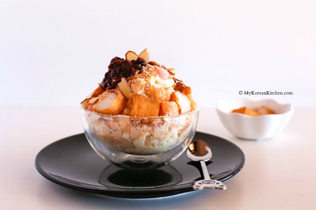 Korean Milk Ice Sorbet: Injeolmi Bingsu - A perfect Korean summer dessert. Loaded with delicious dessert toppings! | Food24h.com