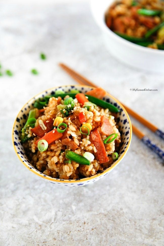 My take on 'Easy Fried Rice' - Cooked with crispy bacon and a mix of frozen vegetables. Ready in 20 mins. It's quick and easy! Delicious, of course!