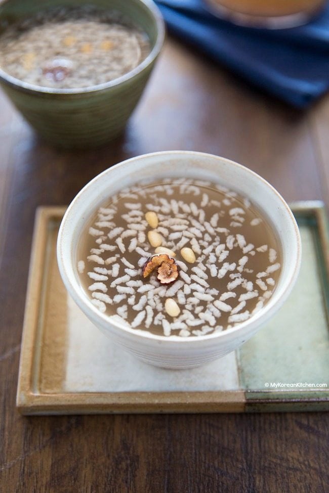 How to Make Sikhye (Korean sweet rice drink) | Food24h.com