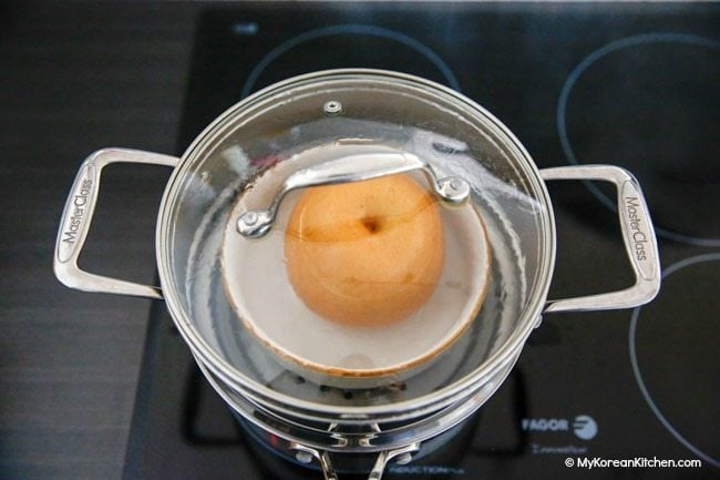 Steaming Korean pear