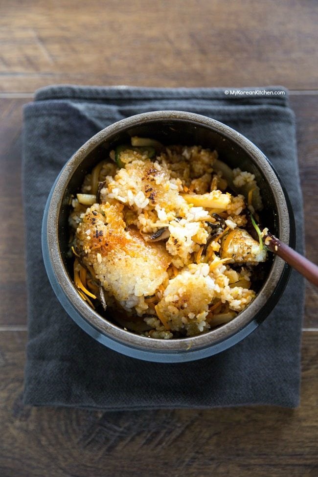 Crispy Dolsot Bibimbap. Can you see the nurungji? It's scorched rice that make dolsot bibimbap extra special! | Food24h.com