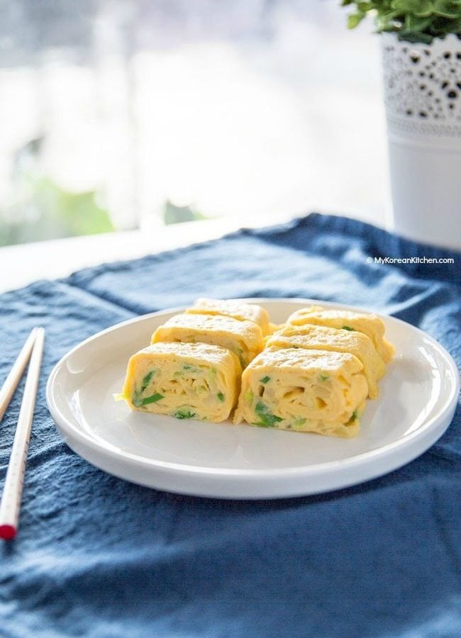 Korean Egg Roll (Gyeran Mari) | MyKoreanKitchen.com