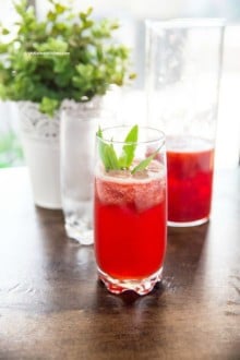 Sparkling Strawberry Punch with Schisandra Berry