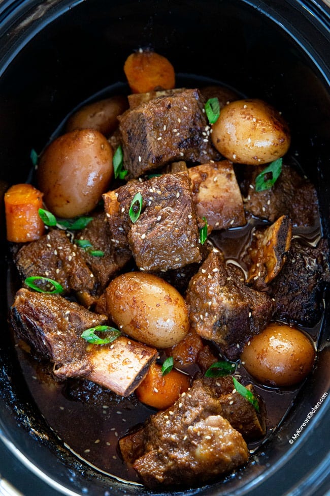 Slow Cooked Beef Short Ribs with Baby Potatoes and Carrots
