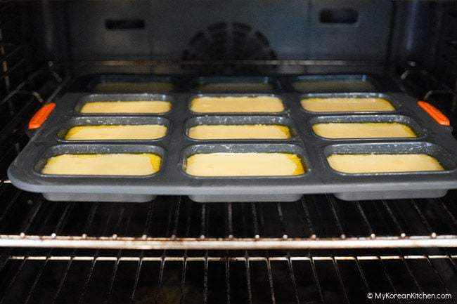 baking butter tteok in the oven